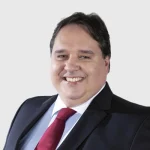 Consumidor acusado de fraude no relógio de luz é indenizado