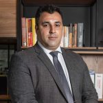 O que são riscos jurídicos e como evitá-los? Por: Vicente Alvarez é sócio no FNCA Advogados. Especialista em Direito Tributário, possui mais de 14 anos de atuação no mercado.
