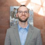 Regulação da inteligência artificial: como proteger o futuro no presente? Por: Gabriel Schulman é advogado, doutor em Direito e professor do Mestrado em Direito da Universidade Positivo, na área Direito, Tecnologia e Desenvolvimento