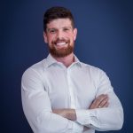 Como os CEOs devem se preparar para a IA? Por: Jordano Rischter é sócio da Wide, consultoria boutique de recrutamento e seleção.