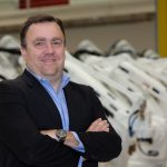 Robótica na indústria automotiva, impulsionando a transição para veículos elétricos com eficiência – Por: Rodrigo Bueno, diretor da área de Robótica da ABB no Brasil