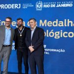 Presidente da ASSERJ recebe Medalha de Mérito Tecnológico pelo Governo do Estado do Rio de Janeiro