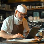 Ava, assistente virtual da Abrasel, traz produtividade a empreendedores de bares e restaurantes com uso de IA generativa