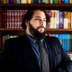 Tempo para viver: a escala 6×1 e a saúde mental do trabalhador – Por : Pedro Amorim de Souza é Mestre e Doutorando em Teorias Jurídicas Contemporâneas pela UFRJ e coordenador da área consultiva do Martins Cardozo Advogados Associados