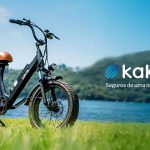 Kakau Seguros e Lev firmam parceria inédita no mercado de bicicletas elétricas