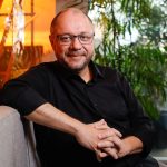 Será que a China já lidera a revolução da Inteligência Artificial? – Por :  Adilson Batista, especialista em IA Generativa e CIO da Cadastra
