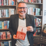 Livro Escolha Vencer, de Julio Amorim, vira tema de palestra no Brasil