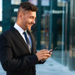 Varejo tem o maior crescimento desde 2012 e acelera investimentos em tecnologia para vendas em campo