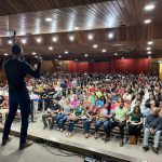 Dropservice: a estratégia digital que está fazendo brasileiros largarem o CLT