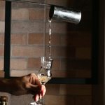 Dia Nacional da Cachaça celebra a valorização de um ícone brasileiro que conquista o mundo