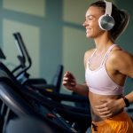 Além das academias: estudo do mercado fitness ignora crescimento da atividade física fora dos centros tradicionais