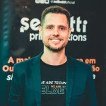 Preços dos componentes em alta muda as regras do jogo na compra de TI corporativa  Por :  Kleiton Schwantes de Jesus, Head das Unidade de Negócios Print Solutions e IT Devices da Selbetti