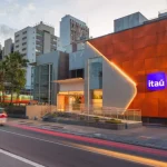 Clientes do Itaú BBA têm até 214% mais chance de abrir capital, mostra estudo da FGV