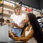 Setor supera R$ 300 bilhões e amplia interesse: quanto dinheiro é necessário para abrir um negócio?